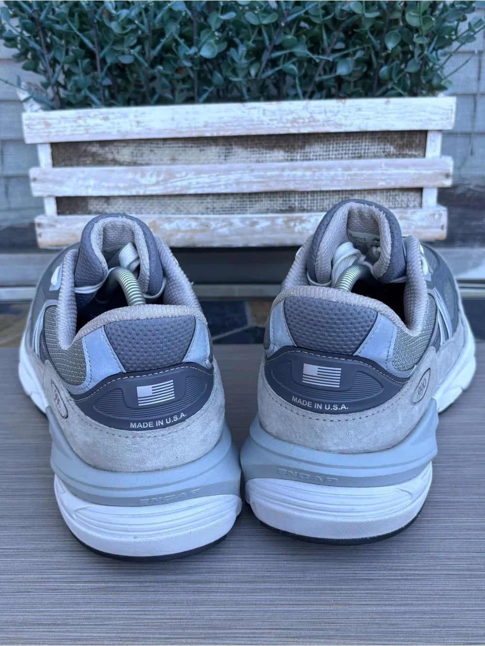 NEW BALANCE 990v6 Athletic Shoes